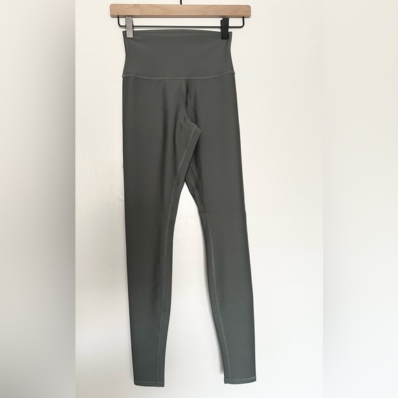 Alo Yoga High-waist Airlift Legging color Jungle as on the photo LIKE NEW - Picture 1 of 6